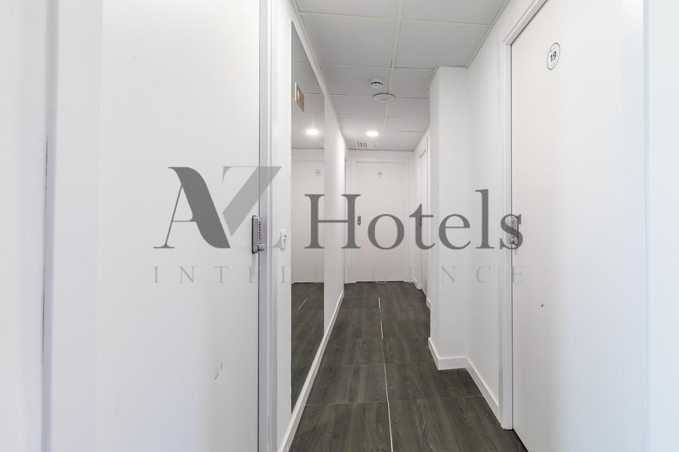 Ayz Ulises - Auto Check-In Property Madrid Extérieur photo