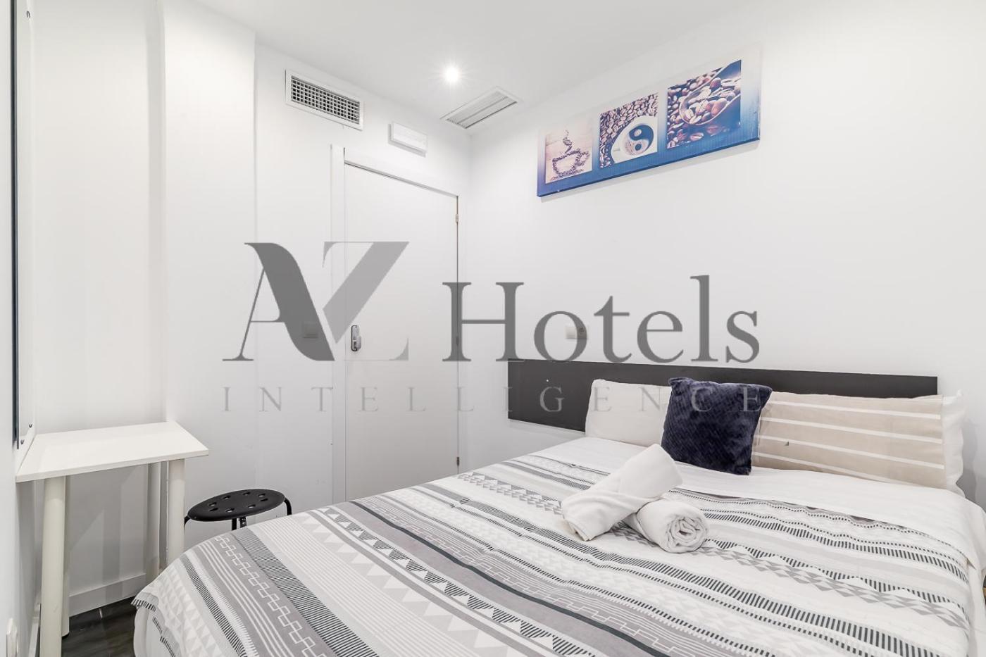 Ayz Ulises - Auto Check-In Property Madrid Extérieur photo