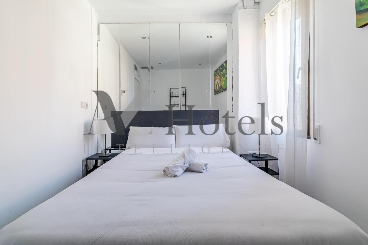 Ayz Ulises - Auto Check-In Property Madrid Extérieur photo