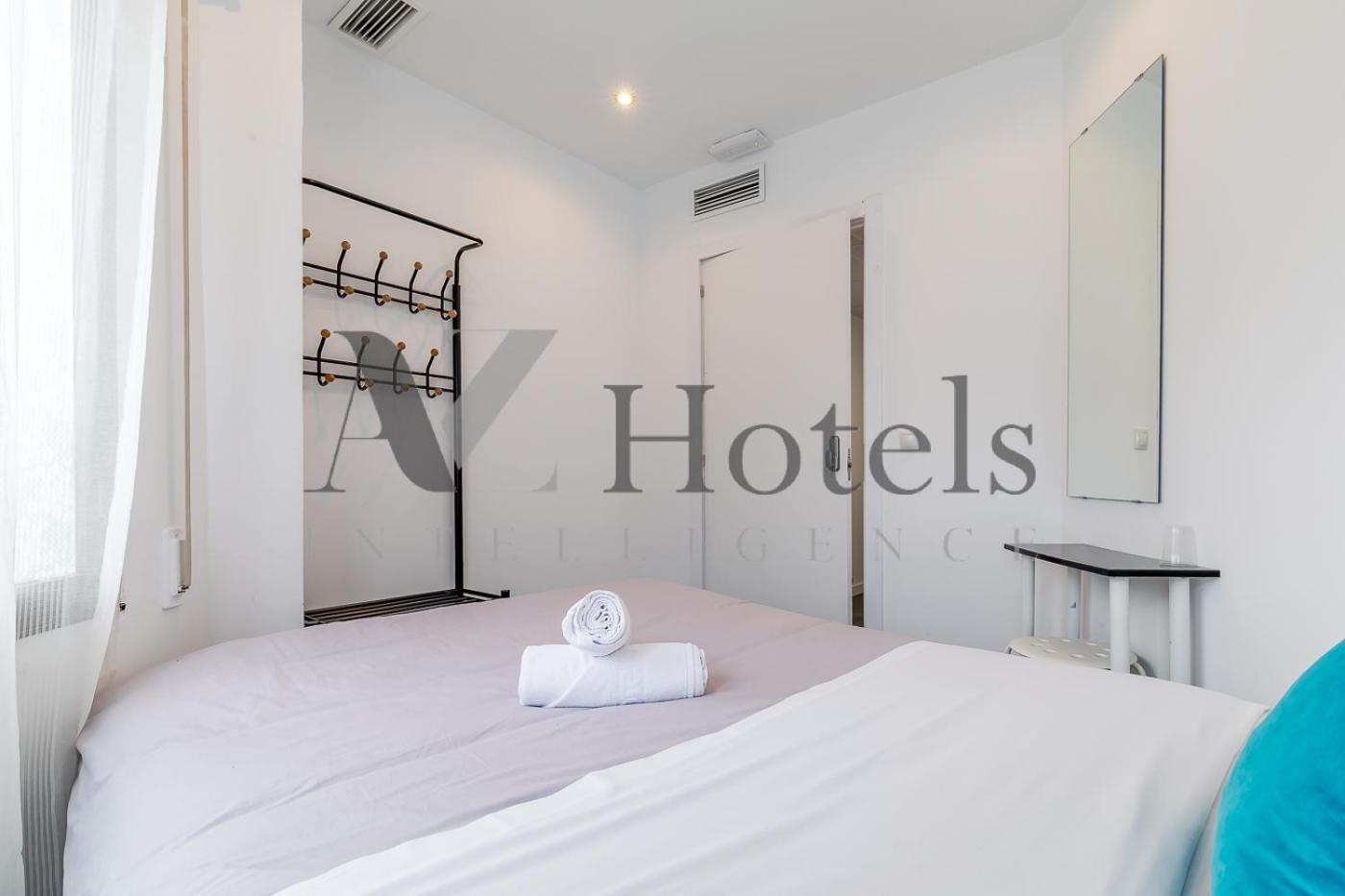 Ayz Ulises - Auto Check-In Property Madrid Extérieur photo