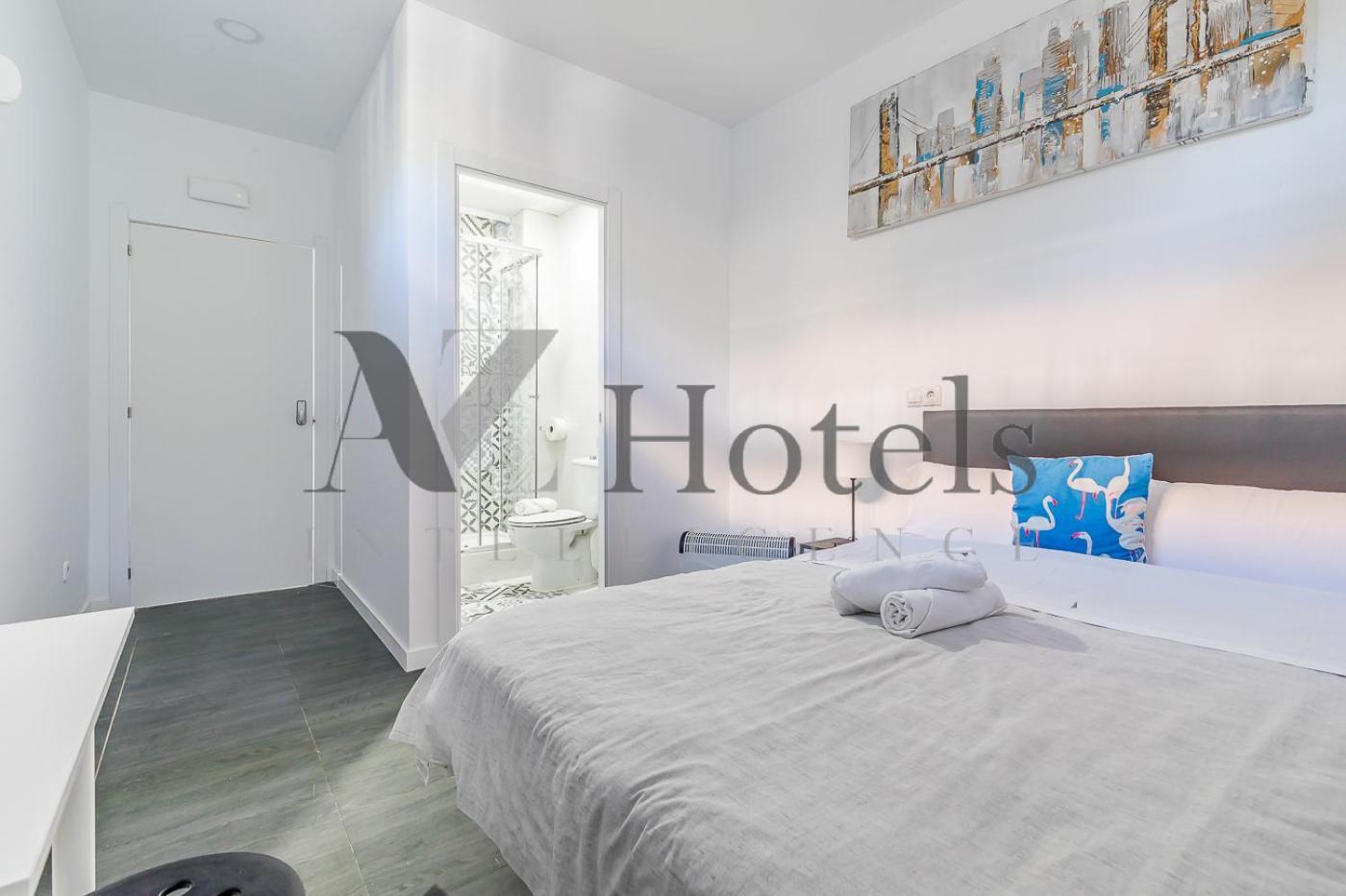 Ayz Ulises - Auto Check-In Property Madrid Extérieur photo